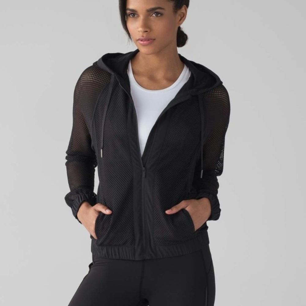 Lululemon Mesh on Mesh Jacket Black Size 6